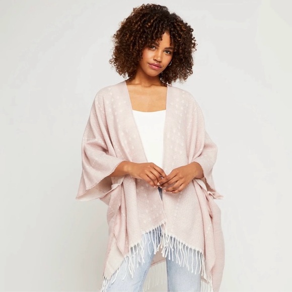 Gentle Fawn Tops - Blush Pink & Cream Ruana/Wrap/Shawl Size OS